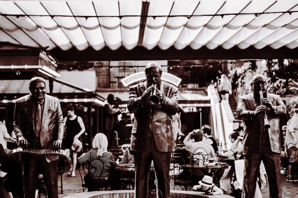 Statue of Street Performers and musicians